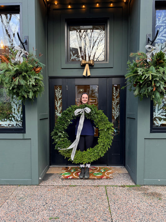 Jumbo Holiday Wreath